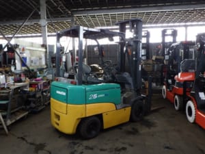 Thuê xe nâng điện Komatsu